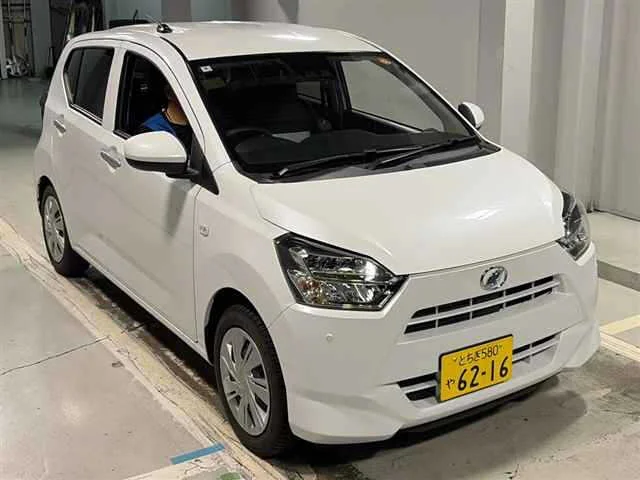 Daihatsu Mira e:S LA350S 2023